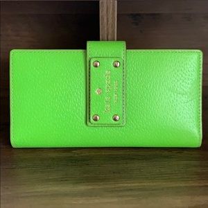 Kate Spade wallet-LIKE NEW!